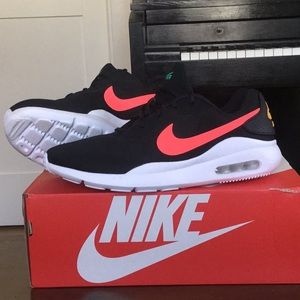 Nike Air Max Oketo Size 12 New in Box